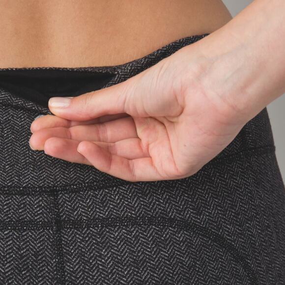 Lululemon Gather & Crow Crop Gray Herringbone Leggings Size 2 - Picture 6 of 10